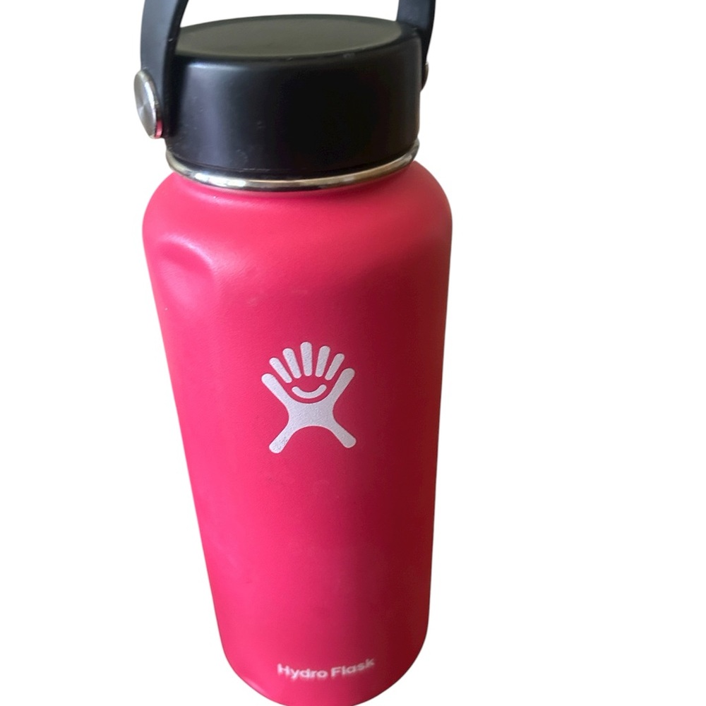 Hydro Flask in Bright Pink with Black Lid